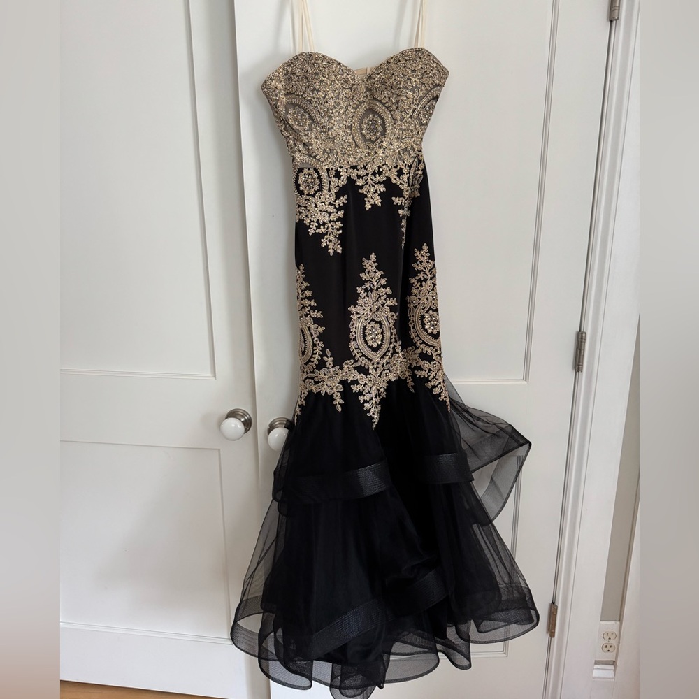 Black and Gold Strapless Prom Dress